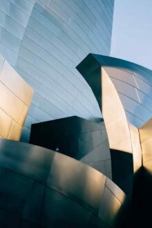 Top 29 World Famous Buildings to Inspire You