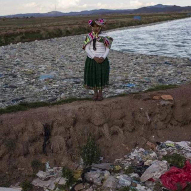 Buscan que el lago Titicaca sea reconocido como sujeto de derechos